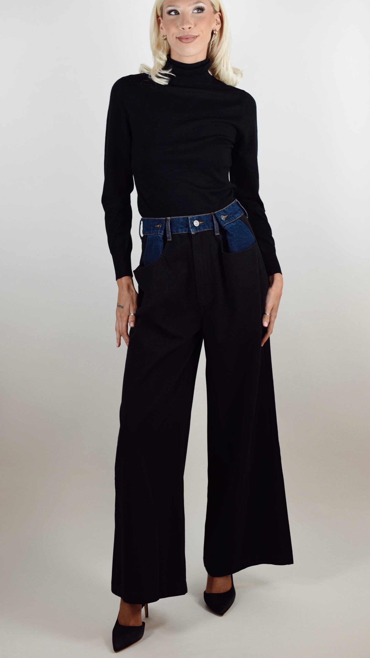 Tara Black Turtleneck