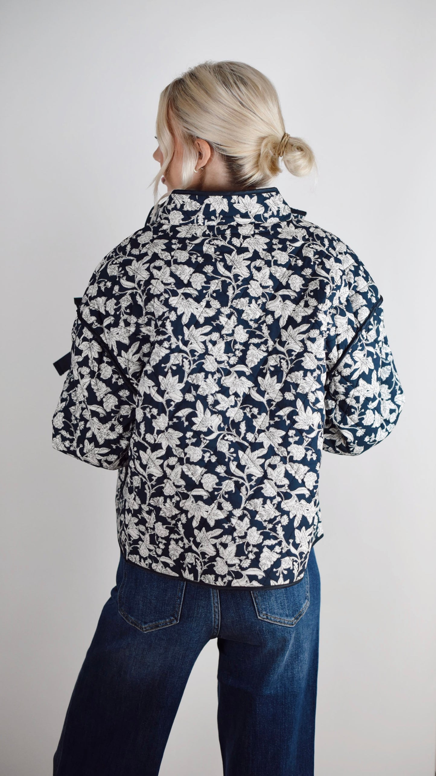 Helen Bow Sleeve Jacket