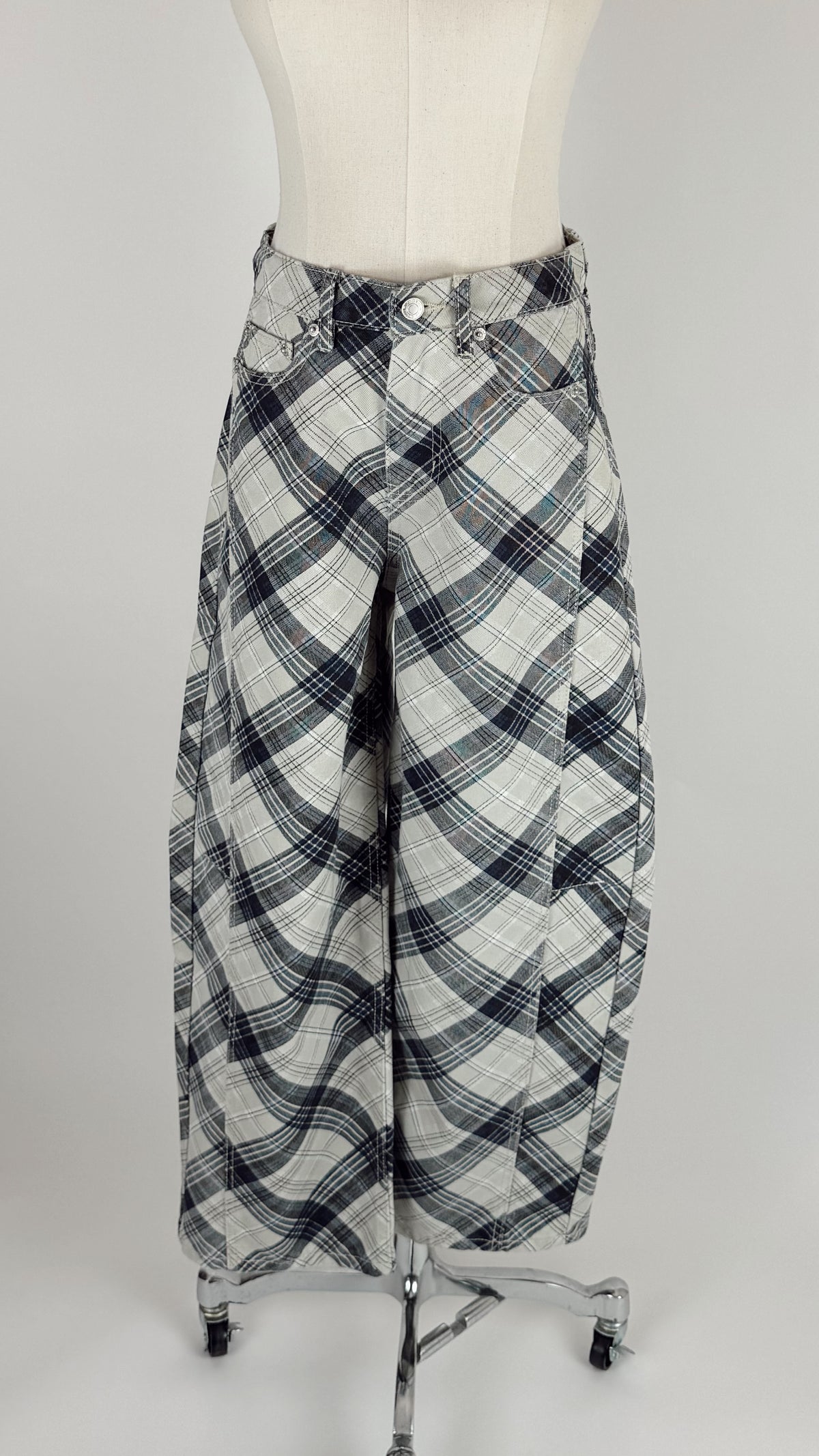Poppy Plaid Cotton Barrel Pants